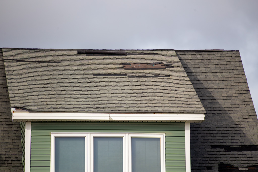 Shingle roof repair in joplin, mo (7019)